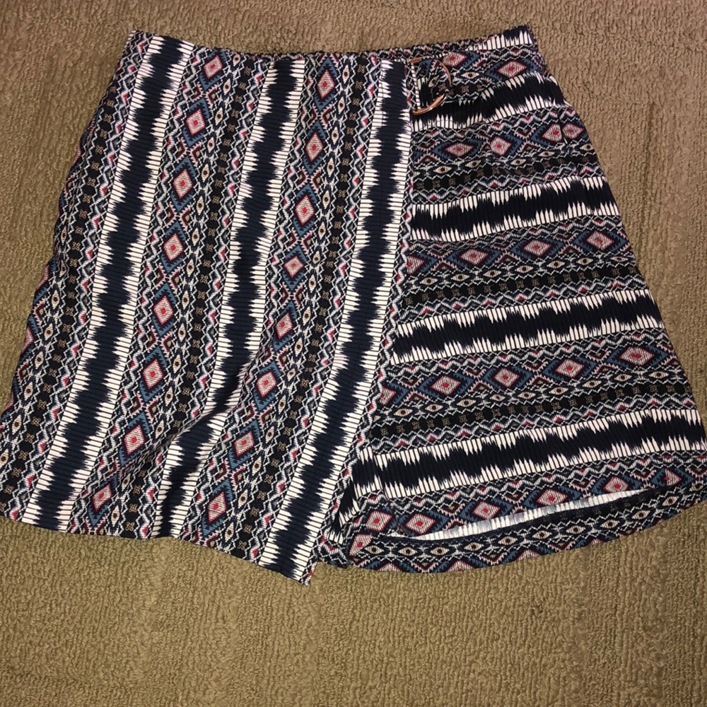 Skort!